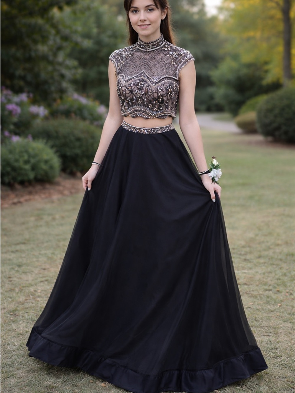 Terrani couture Size 4 Black Beaded Two-Piece Prom Gown